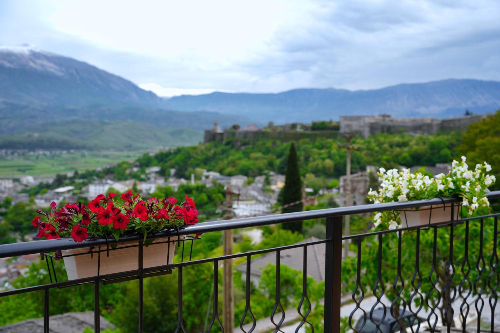 Emblematic House Apartment 4 Gjirokaster Exterior photo